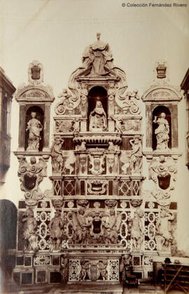 Cagliari (Cerdeña, Italia), Catedral, mausoleo de Martín I de Sicilia, obra de Giulio Aprile. Autor desconocido.