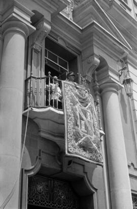 Visita oficial de Franco a Málaga. 27 y 28 de abril de 1961. Discurso desde la plaza de Queipo de...