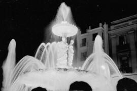 Plaza de la Constitución. Fuente de las Gitanillas. Inauguración el 11 de Julio de 1960. Málaga, ...