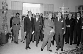Visita oficial de Franco a Málaga. 27 y 28 de abril de 1961. Escuela de Peritos. Plaza de El Ejid...