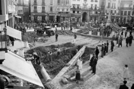 Obras de remodelación de la plaza de la Constitución. Enero de 1960. Málaga, España