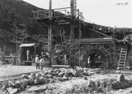 Construcción del Pantano del Agujero. 1918-06-20. Málaga, España.