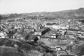 Málaga. Vista de la ciudad con La Merced y,  al fondo, La Trinidad. Hacia 1910. Málaga, España. F...