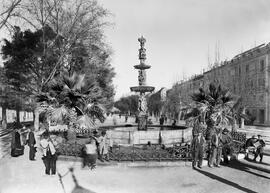 Alameda Principal. Fuente de Génova. Hacia 1910. Málaga, España. Fondo Thomas-01