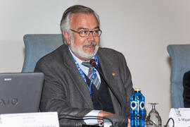 Miguel Muñoz Cruzado-Barba. Panel de expertos del 4º Congreso Internacional de Actividad Físico-Deportiva para Mayores. Escuela Técnica Superior de Ingeniería Informática y Telecomunicaciones. Marzo de 2011