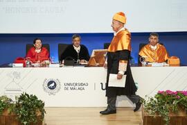 Alejandro Portes en su investidura como Doctor "Honoris Causa" por la Universidad de Málaga. Paraninfo. Octubre de 2024