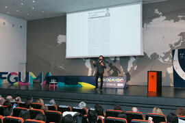 Conferencia "Dialogando" con Manu Sánchez. Complejo de Estudios Sociales y Comercio. Enero de 2018