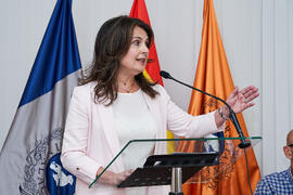 Ana José Cisneros Ruiz. Presentación del Retrato de Honor de D. Eugenio José Luque Domínguez. Facultad de Ciencias Económicas y Empresariales. Junio de 2025