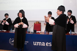 Imposición de la Medalla de Oro de la Universidad de Málaga a la Universidad de Granada. Paraninfo. Diciembre de 2016