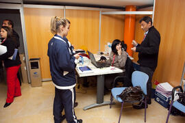 Oficina de la organización. 3º Congreso Internacional de Actividad Físico-Deportiva para Mayores de la Universidad de Málaga. Palacio de Ferias y Congresos de Málaga. Marzo de 2009