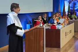 Laudatio de Bartolomé Mora. Investidura de Hermanfrid Schubart, Alejandro Portes y Luis Enrique de la Villa como Doctores "Honoris Causa" por la Universidad de Málaga. Paraninfo. Octubre de 2024