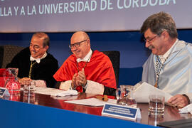 Miguel Ángel Castro, Pedro Mercado y Gaspar Garrote. Entrega de la Medalla de Oro de la Universidad de Málaga a la Universidad de Córdoba y a la Universidad de Sevilla. Paraninfo. Junio de 2023
