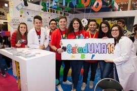 Estand de la Facultad de Ciencias de la Salud. Jornadas de Puertas Abiertas de la Universidad de Málaga. Complejo Polideportivo Universitario. Abril de 2016