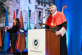 Ángel Rodríguez-Vergara. Investidura como Doctores "Honoris Causa" por la Universidad de Málaga de Miquel Roca i Junyent y Miguel Herrero y Rodríguez de Miñón. Paraninfo. Diciembre de 2024