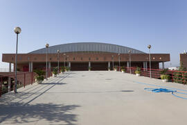 Fachada del Complejo Polideportivo Universitario. Campus de Teatinos. Agosto de 2009