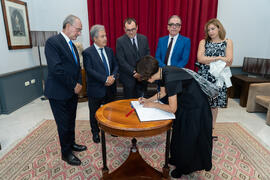 Recibimiento de autoridades y firma. Apertura del Curso Académico 2019-2020 de la Escuela Técnica Superior de Arquitectura de la Universidad de Málaga. Teatro Cervantes. Octubre de 2019