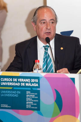 Presentación de los cursos de verano de la Universidad de Málaga. Rectorado. Mayo de 2010