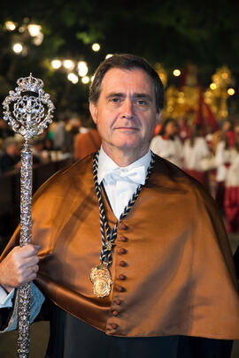 Representante de la Universidad de Málaga en el desfile procesional de la Hermandad de los Estudiantes. Málaga. Abril de 2014