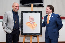 Juan José Hinojosa y Eugenio Luque tras la presentación de su Retrato de Honor. Facultad de Ciencias Económicas y Empresariales. Junio de 2025