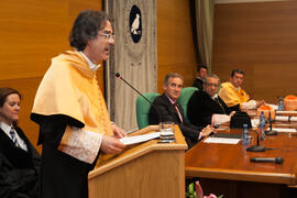 Enrique Navarro Jurado en la investidura como Doctor "Honoris Causa" de Manuel Molina Lozano por la Facultad de Turismo de la Universidad de Málaga. Rectorado. Abril 2016