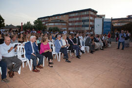 Asistentes al acto de bienvenida a los alumnos de intercambio internacional de la Universidad de Málaga. Jardín botánico. Octubre de 2016