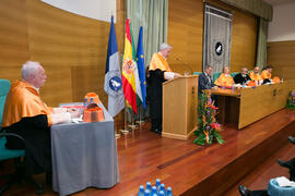 José Emilio Navas en su investidura como Doctor "Honoris Causa" por la Facultad de Ciencias Económicas y Empresariales de la Universidad de Málaga. Edificio del Rectorado. Abril de 2017
