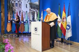 Intervención de Eugenio Luque. Investidura de Hermanfrid Schubart, Alejandro Portes y Luis Enrique de la Villa como Doctores "Honoris Causa" por la Universidad de Málaga. Paraninfo. Octubre de 2024