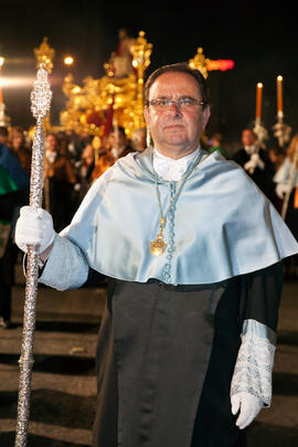 Representante de la Universidad de Málaga en el desfile procesional de la Hermandad de los Estudi...