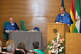 José Ramón Ramos en la investidura como Doctor "Honoris Causa" de Antonio Luque por la ...