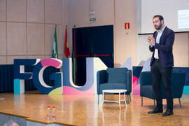 Pere Estupinyà. Conferencia "Dialogando". Facultad de Ciencias. Octubre de 2018