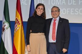 Toma de posesión de Elena Navarrete Astorga como profesora titular del Área de Física Aplicada de la Universidad de Málaga. Paraninfo. Diciembre de 2022