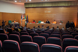Intervención de Ana José Cisneros. Investidura de Jorge Martínez-Vázquez como Doctor "Honoris Causa" por la Universidad de Málaga. Edificio del Rectorado. Julio de 2025