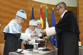 Investidura como "Doctores Honoris Causa" de Antonio García Berrio y Pilar Palomo Vázquez por la Facultad de Filosofía y Letras de la Universidad de Málaga. Edificio del Rectorado. Junio de 2024