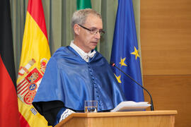 Eduardo Rodríguez Bejarano en la investidura como Doctor "Honoris Causa" de Hans-Dieter Wienberg por la Facultad de Ciencias de la Universidad de Málaga. Rectorado. Mayo de 2016