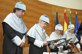 Investidura como "Doctores Honoris Causa" de Antonio García Berrio y Pilar Palomo Vázquez por la Facultad de Filosofía y Letras de la Universidad de Málaga. Edificio del Rectorado. Junio de 2024