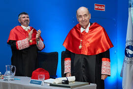 Miquel Roca i Junyent en su investidura como Doctor "Honoris Causa" por la Universidad de Málaga. Paraninfo. Diciembre de 2024