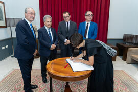 Recibimiento de autoridades y firma. Apertura del Curso Académico 2019-2020 de la Escuela Técnica Superior de Arquitectura de la Universidad de Málaga. Teatro Cervantes. Octubre de 2019