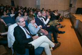 Asistentes a la conferencia "Dialogando", con Pere Estupinyà. Facultad de Ciencias. Octubre de 2018