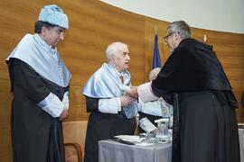 Investidura como "Doctores Honoris Causa" de Antonio García Berrio y Pilar Palomo Vázquez por la Facultad de Filosofía y Letras de la Universidad de Málaga. Edificio del Rectorado. Junio de 2024
