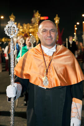 Representante de la Universidad de Málaga en el desfile procesional de la Hermandad de los Estudiantes. Málaga. Abril de 2014