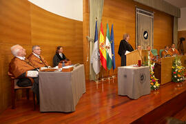 Investidura como Doctor "Honoris Causa" de D. Javier Aracil Santonja por la Escuela Técnica Superior de Ingeniería Industrial de la Universidad de Málaga. Rectorado. Diciembre de 2013