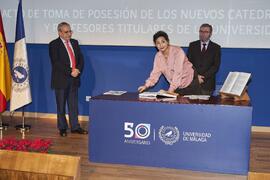 Toma de posesión de Leonor Santos Ruiz como profesora titular del Área de Fisiología de la Universidad de Málaga. Paraninfo. Diciembre de 2022