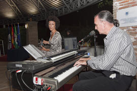 Cena de gala con motivo al homenaje para los jubilados y personal que cumple 25 años de servicio en la Universidad de Málaga. Jardín Botánico. Junio de 2010