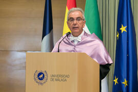 Julián Almaraz Carretero. Investidura de Heliodoro Carpintero Capell como Doctor "Honoris Causa" por la Facultad de Psicología de la Universidad de Málaga. Edificio del Rectorado. Mayo de 2019