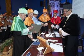 Investidura de Hermanfrid Schubart, Alejandro Portes y Luis Enrique de la Villa como Doctores "Honoris Causa" por la Universidad de Málaga. Paraninfo. Octubre de 2024
