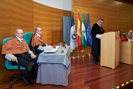 Discurso de Teodomiro López. Investidura de Aníbal Ollero como Doctor "Honoris Causa" por la Universidad de Málaga. Edificio del Rectorado. Mayo de 2025