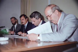 Firma de convenio de la Universidad de Málaga con empresas. Octubre de 1989.