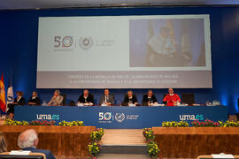 Mesa presidencial. Entrega de la Medalla de Oro de la Universidad de Málaga a la Universidad de Córdoba y a la Universidad de Sevilla. Paraninfo. Junio de 2023