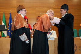 Investidura de Aníbal Ollero como Doctor "Honoris Causa" por la Universidad de Málaga. Edificio del Rectorado. Mayo de 2025