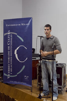 Presentación de videoclip y concierto del taller "1+1 Fusión Cultural Atalaya, 2ª Fase" por la Universidad de Málaga. Paraninfo. Abril de 2010